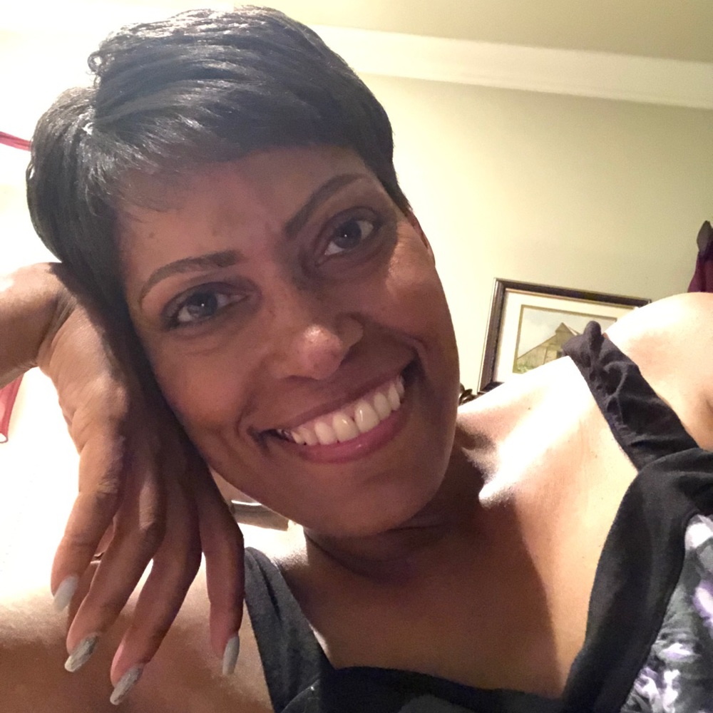 Meet your Posher, Dionne